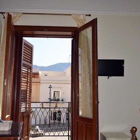 Hotel Palazzo Graziano Terrasini Exterior foto